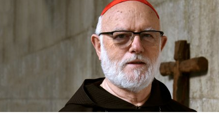 Cardenal Aós fue hospitalizado tras dar positivo al Covid-19